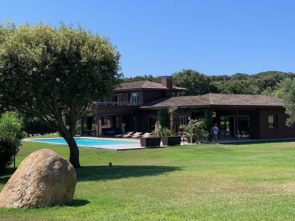 Property building, Day, Natural landscape, Garden, Garden view, Pool view, Swimming pool, sunbed