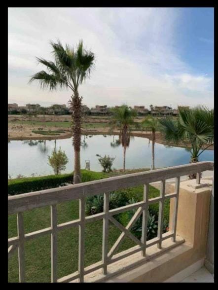 Balcony/Terrace, Lake view