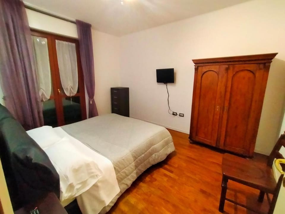 Appartamento 150 mt dal mare con giardino, 2 camere e aria condizionata BIANCOFIORE Apartment in Fano