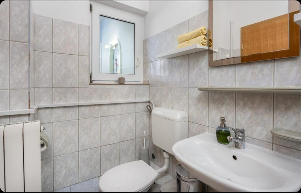Villa Ana Selce Bed and Breakfast in Primorje-Gorski Kotar County