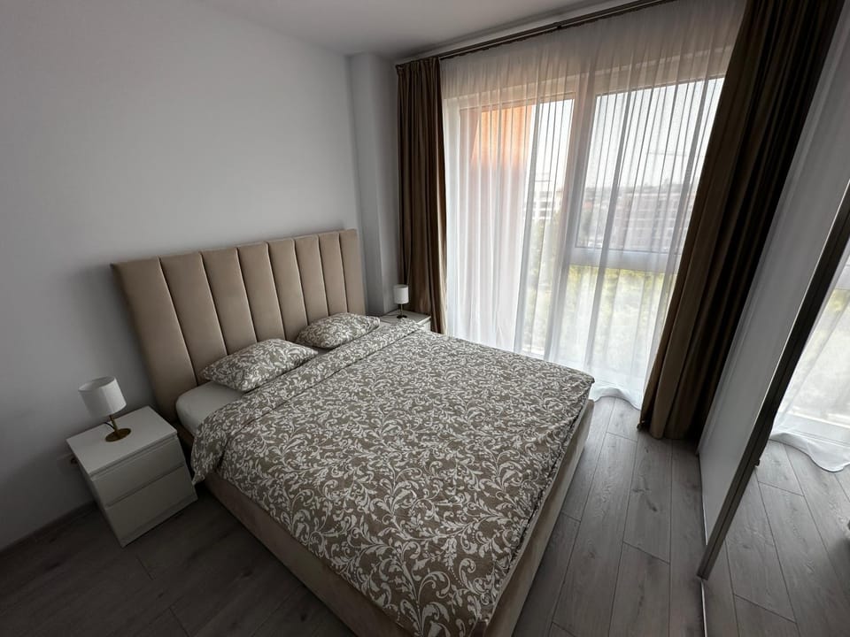 Bed, View (from property/room), Photo of the whole room, Bedroom