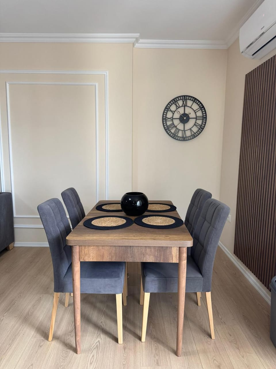 Dennys Apartments near Lion Park Apartment in Tirana