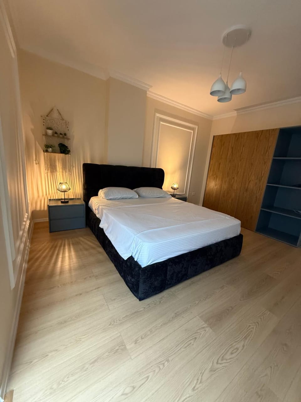 Dennys Apartments near Lion Park Apartment in Tirana
