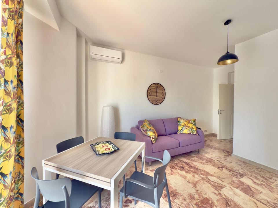 Living room, Photo of the whole room, Seating area, Dining area, air conditioner