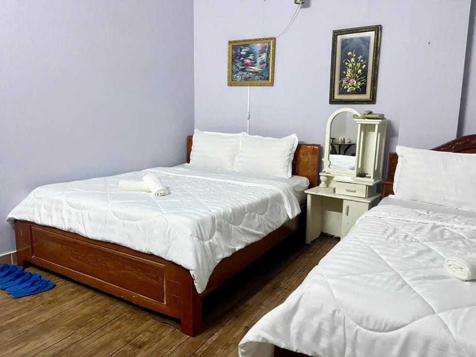 Bed, Balcony/Terrace, Photo of the whole room, Bedroom, towels