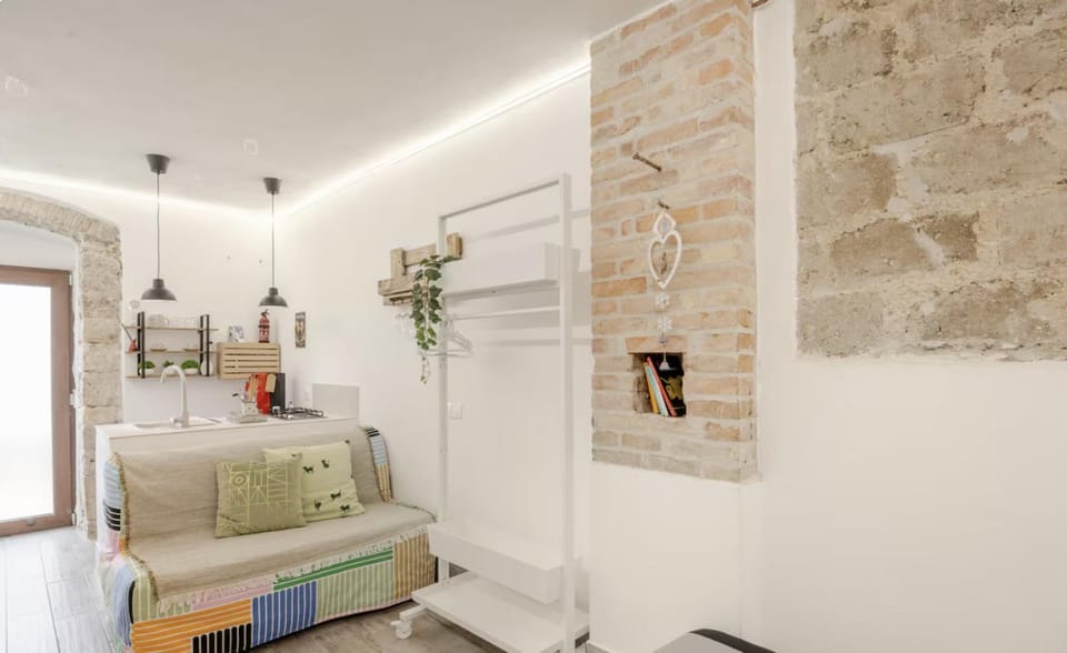 Bed, Bathroom, Photo of the whole room, Bedroom, towels