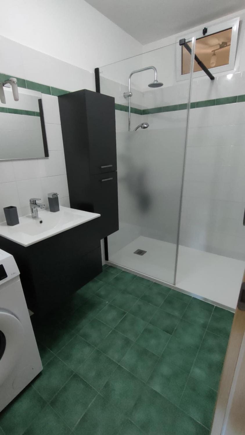 Shower, Bathroom