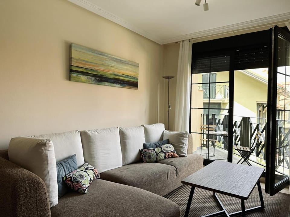 Balcony/Terrace, Living room