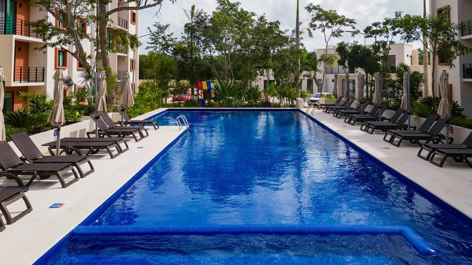 Swimming pool, Swimming pool