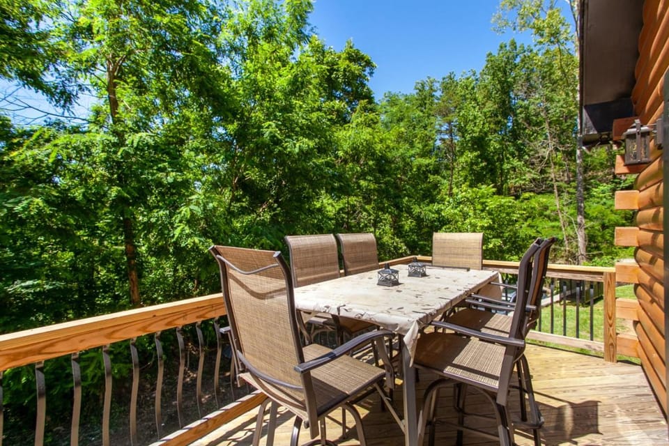 Cloudspire Chalet Arcade Games Outdoor Lounge House in Pigeon Forge