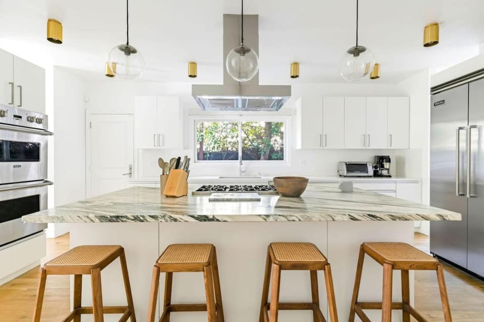 Luxury Melrose District 3BR Retreat Pool Spa Gym House in West Hollywood