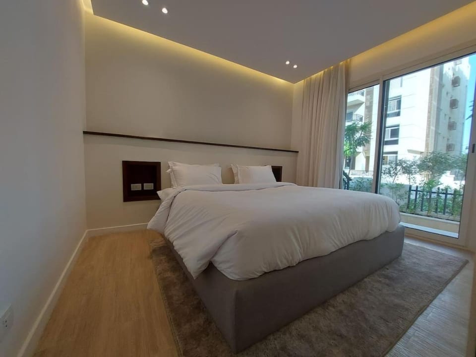 Beautiful 2BR Apartment w Garden Apartment in New Cairo City
