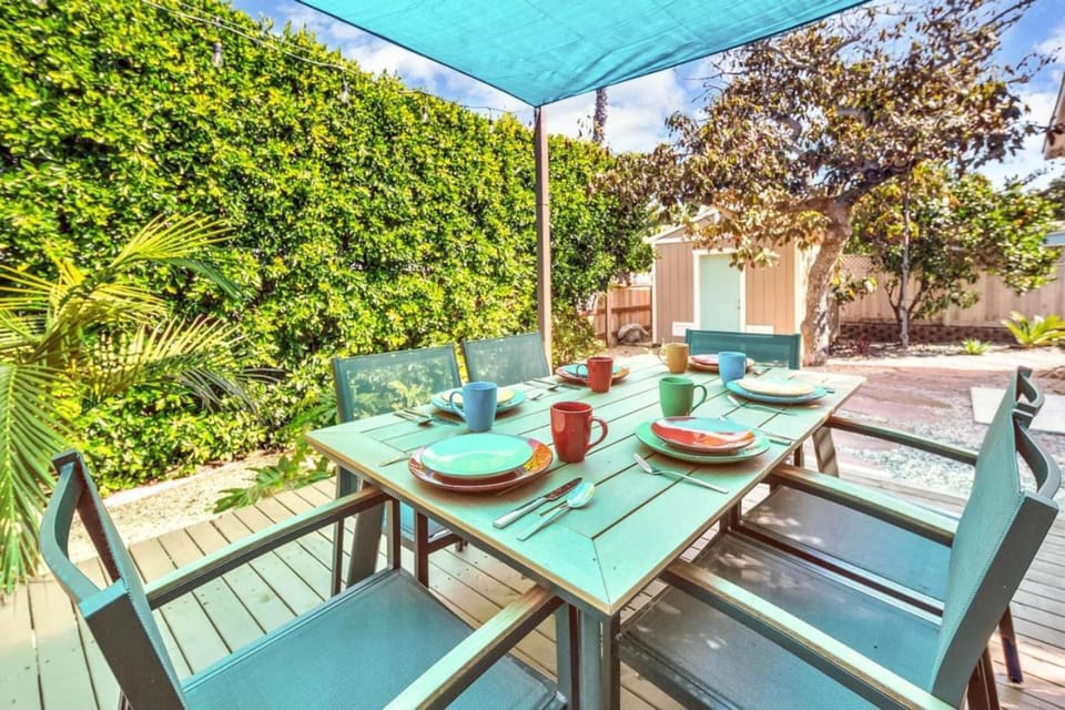 Comfortable Carlsbad 2BR Beach Home Walk to Beach House in Carlsbad
