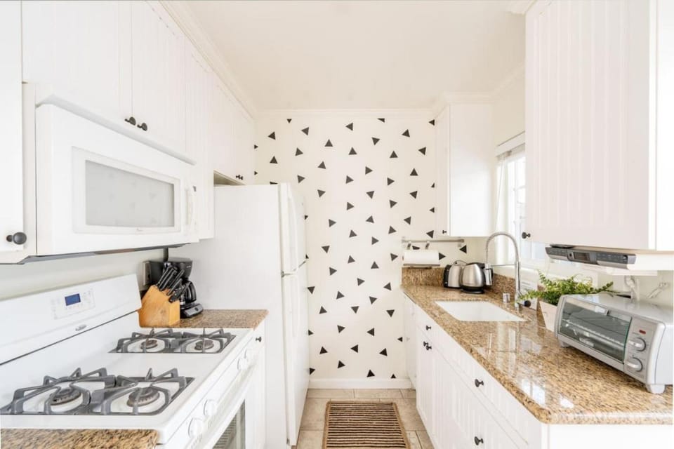 Air Concierge Pacific Beach Breezy Cottages 1 House in Mission Bay
