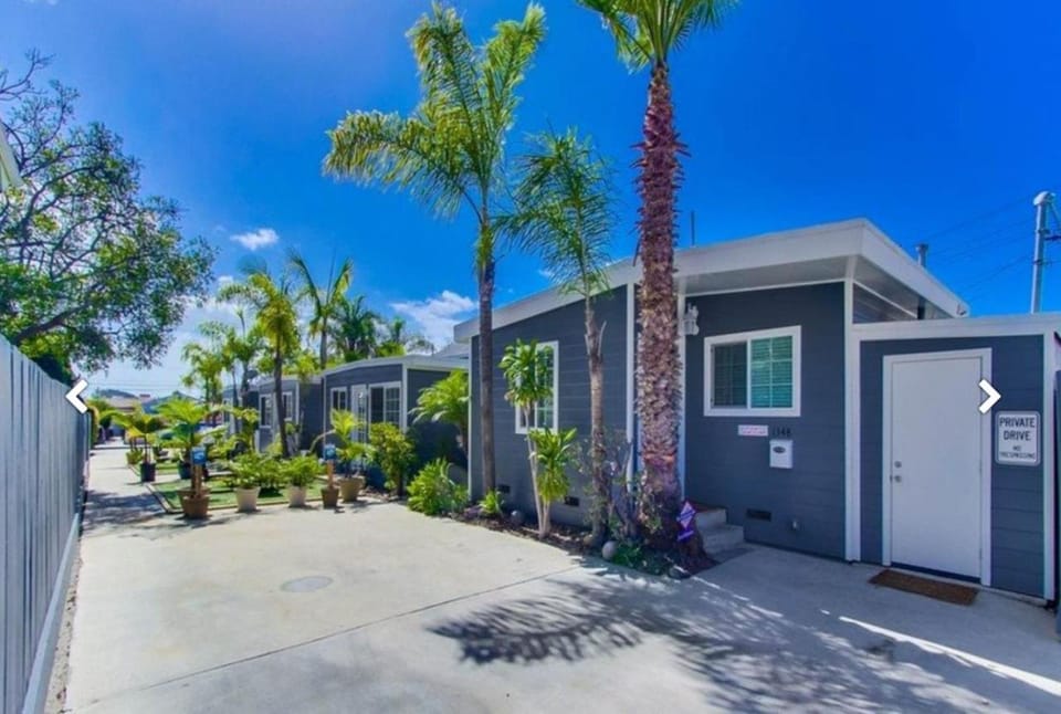 ACVH Pacific Beach Breezy Cottages 4 House in Mission Bay