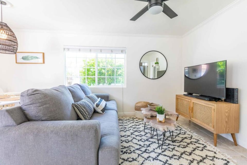 ACVH Pacific Beach Breezy Cottages 4 House in Mission Bay