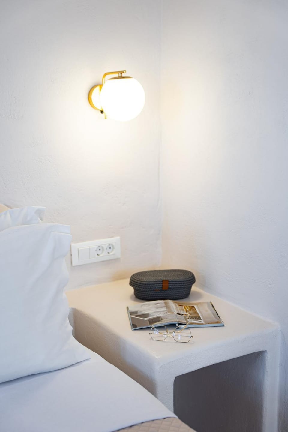 Okeanos Suites 3, Sea & Garden View Villa in Santorini
