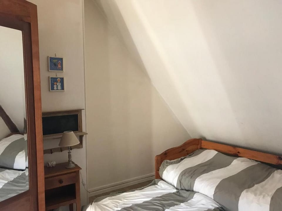 Sweet cottage 1 hr 40 min from Paris House in Normandy