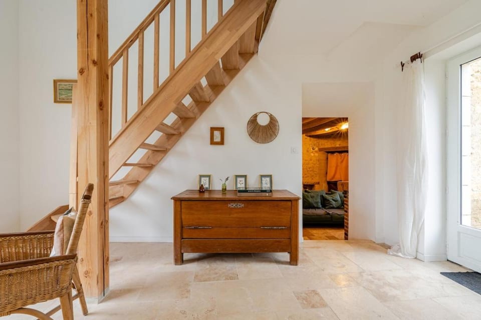 Charming farmhouse with views and fireplace-1 hr40 min from Paris House in Normandy
