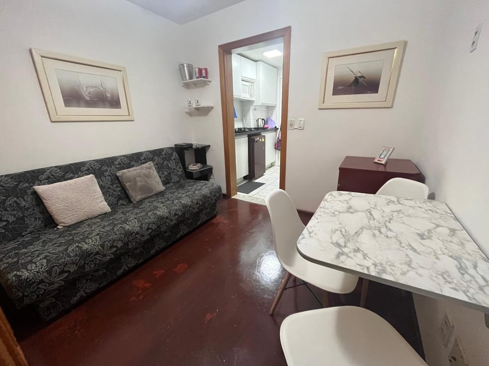 Flat na Orla do Guaíba com Piscina e Camareira Apartment hotel in Porto Alegre