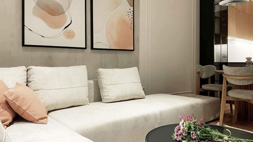 Living room, Seating area