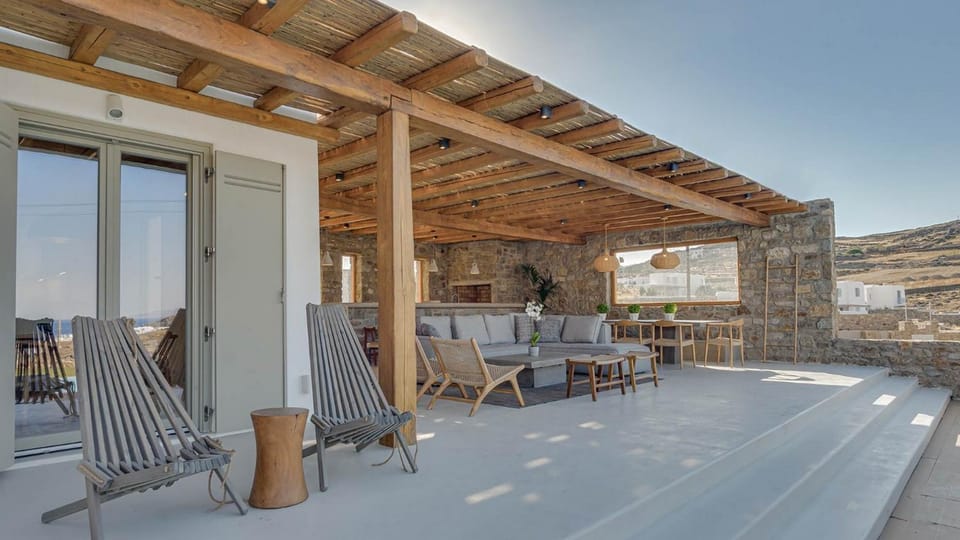 Myconian Villa Caulk Kalafati Villa in Mykonos, Mikonos 846 00, Greece