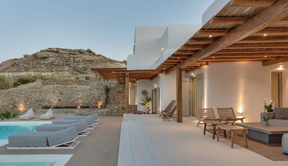 Myconian Villa Caulk Kalafati Villa in Mykonos, Mikonos 846 00, Greece