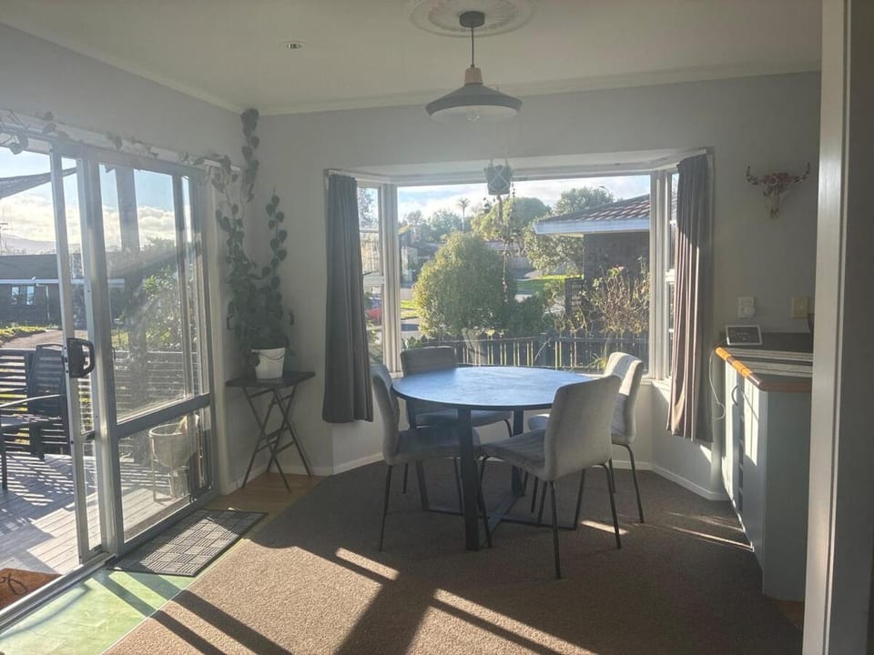 Cute and Cozy House in Cambridge