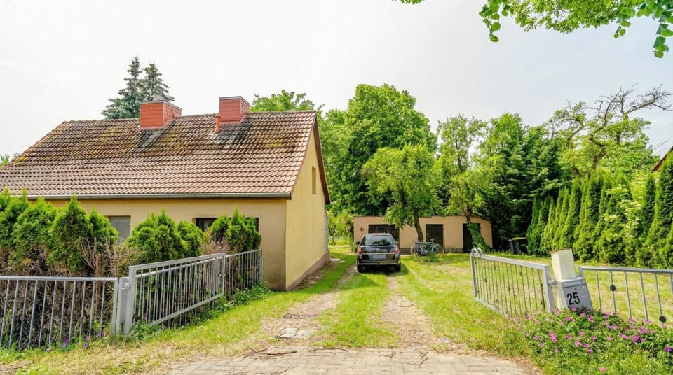 Property building, Spring, Garden view