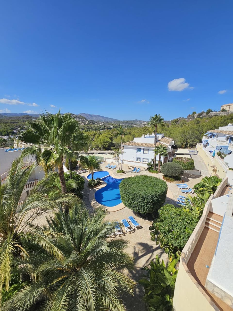 Nearby landmark, Day, Natural landscape, Garden, Garden, Garden view, Garden view, Mountain view, Pool view, Swimming pool, Swimming pool, sunbed