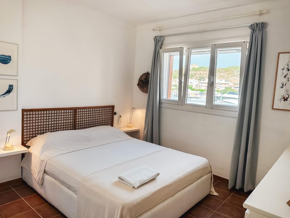 Bedroom, Sea view
