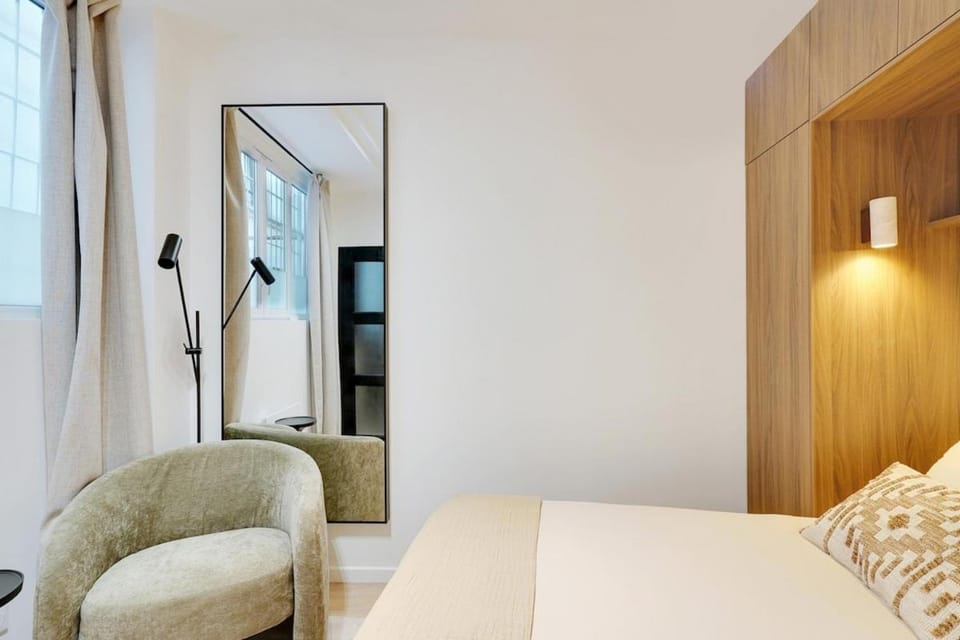 Nation-Voltaire Apartment in Paris