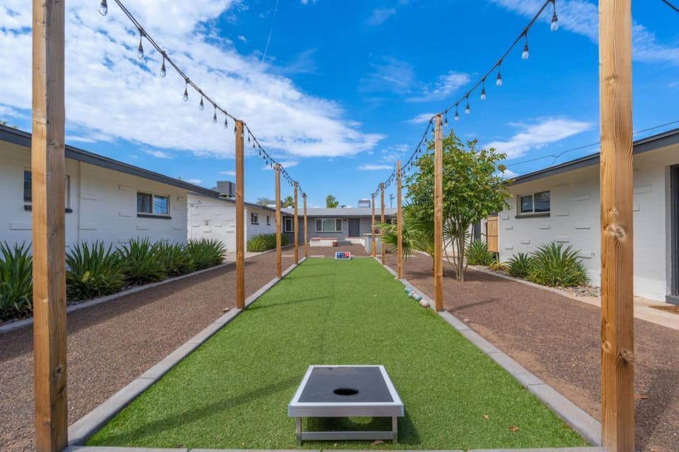 Property building, Garden