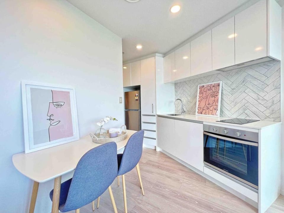 Ponsonby View Studio with Pool in City Centre Apartment in Auckland