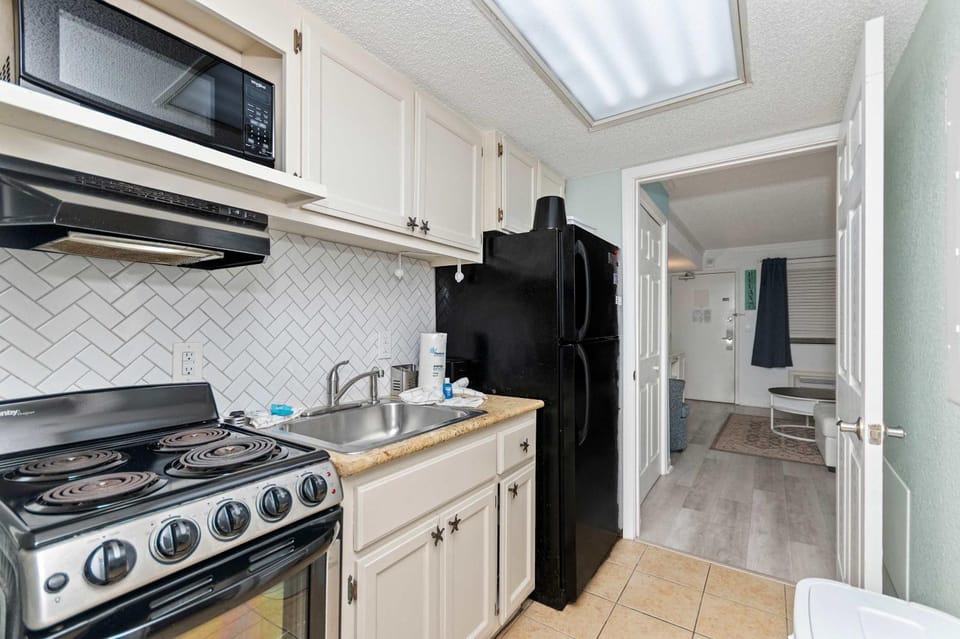 Oceanfront King ALL Amenities Pools W69 House in Myrtle Beach