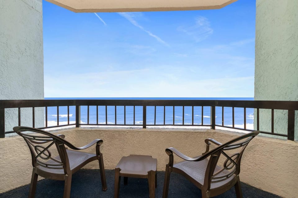 Oceanfront King ALL Amenities Pools W69 House in Myrtle Beach