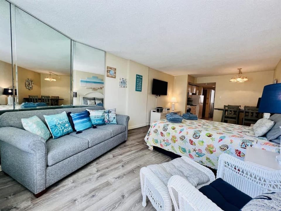 Peaceful Beach View Condo Pool B49 House in Myrtle Beach