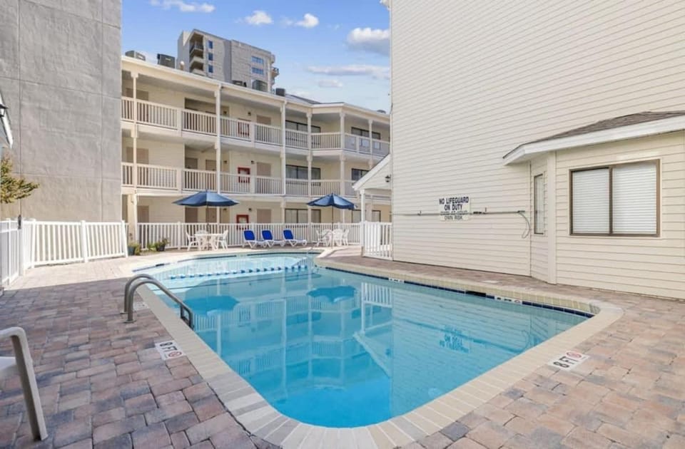 Beach View Condo Pool Sm Dogs ok D30 House in Myrtle Beach