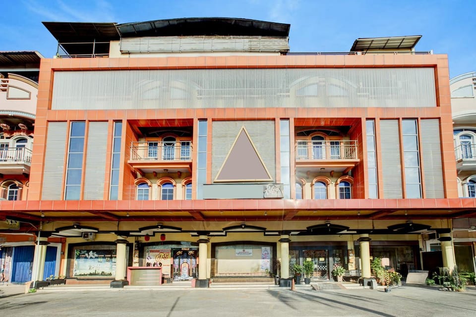 Property building, Facade/entrance