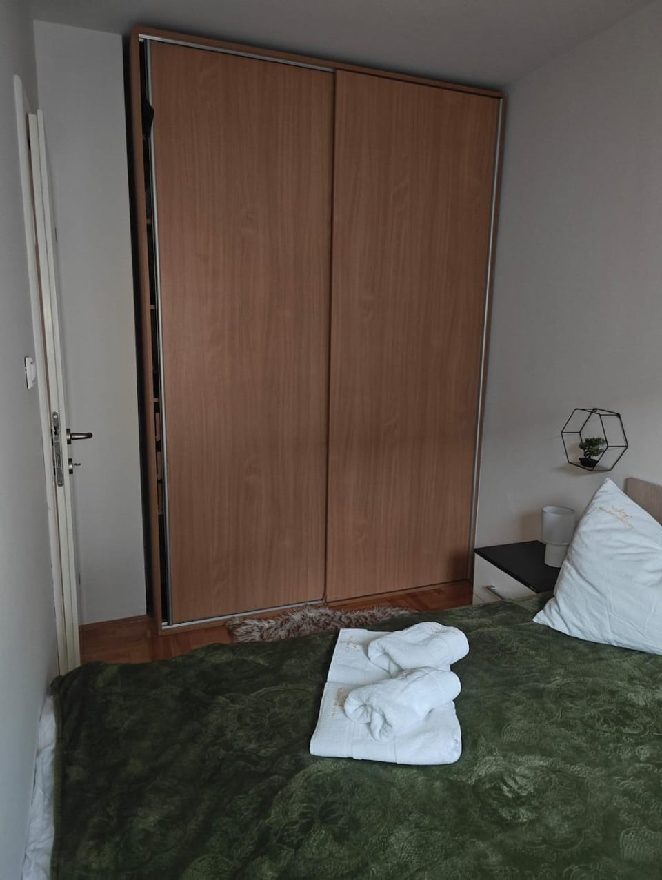 Bedroom, wardrobe