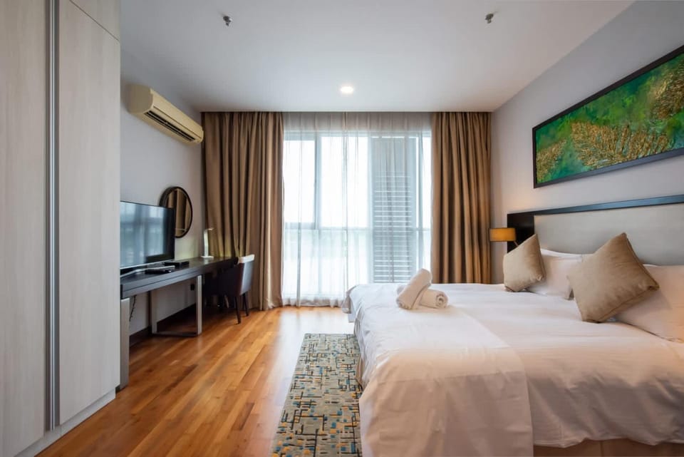 Spacious 3BR Somerset Suite in Puteri Harbour Apartment in Johor