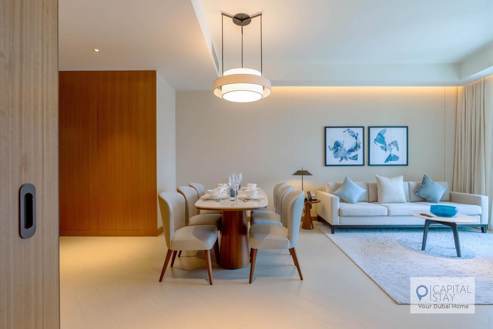 Living room, Seating area, Dining area