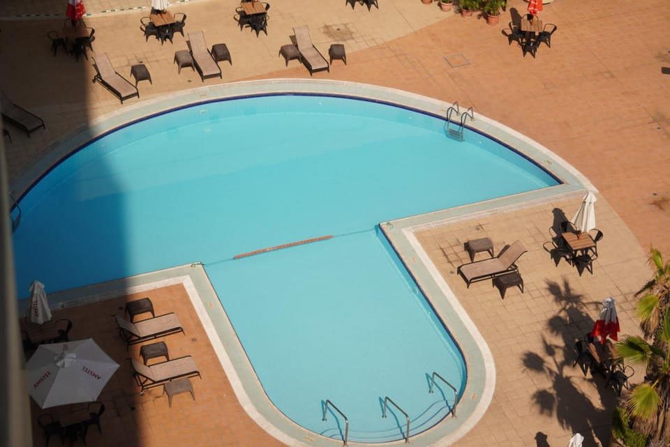 Pool view, Swimming pool, Swimming pool, sunbed