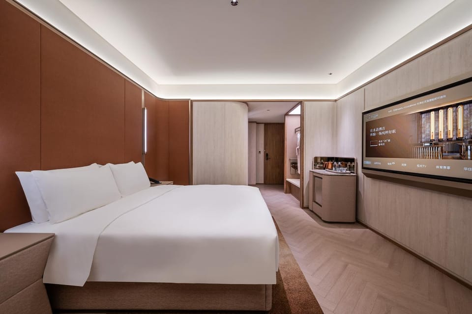 Crystal Hotel Beijing Shunyi Capital International Convention Center Hotel in Beijing
