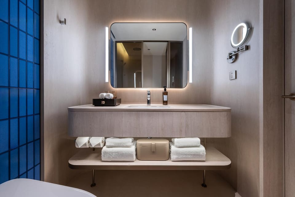 Crystal Hotel Beijing Shunyi Capital International Convention Center Hotel in Beijing