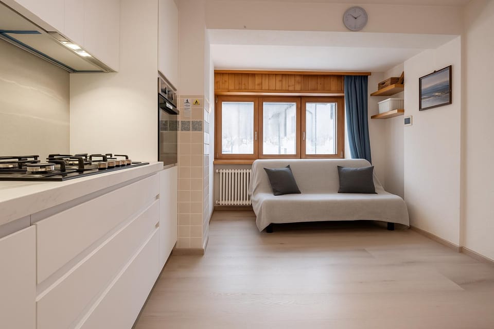 Kitchen or kitchenette, Living room, Seating area