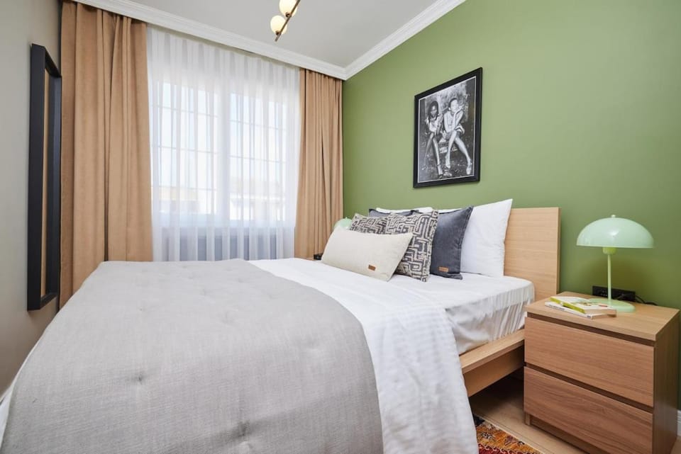 Bedroom, wardrobe