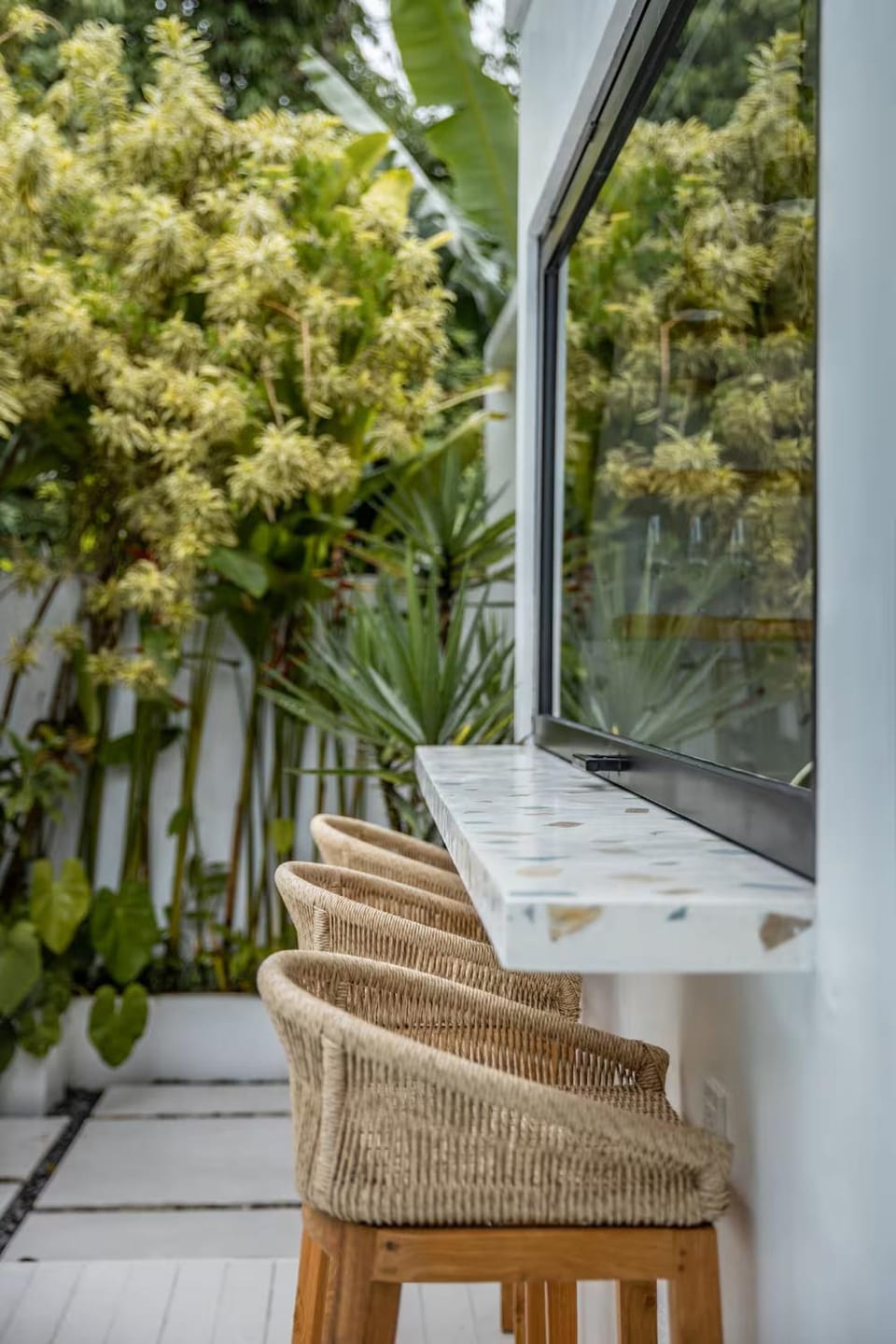 Garden, View (from property/room), Lounge or bar