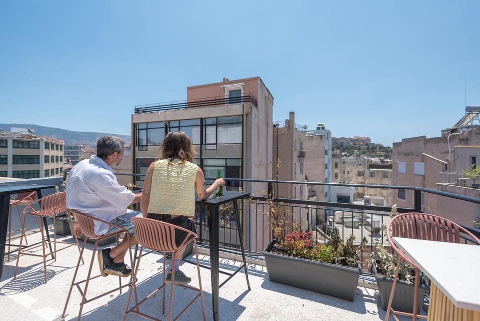 Nearby landmark, Day, View (from property/room), Balcony/Terrace, City view, Landmark view, group of guests