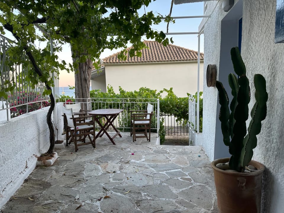 Ef Zin - Zaga Beach House House in Messenia